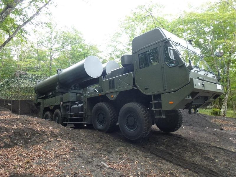 島嶼防衛用高速滑空弾（25式高速滑空弾）の発射機。防衛装備庁の技術シンポジウム2025資料より、国内で実施したシステム性能試験の写真